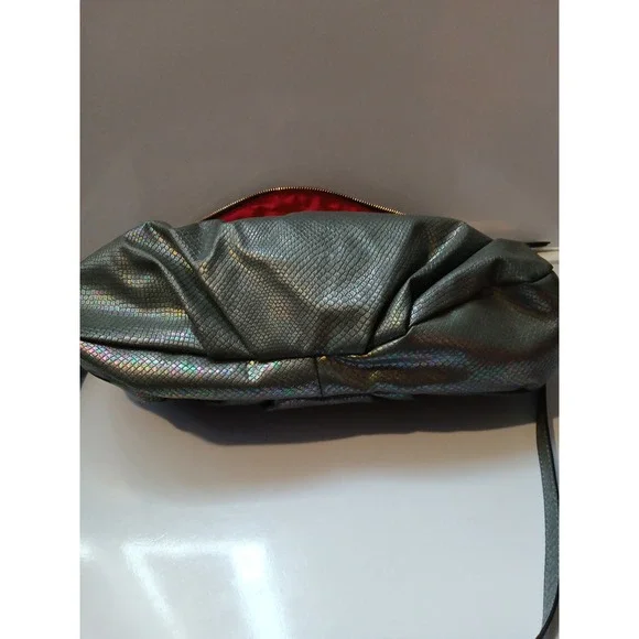 Vinage Juicy Couture‎ Metallic Snake Embossed Crossbody Shoulder Bag Gold Chain - Picture 9 of 12